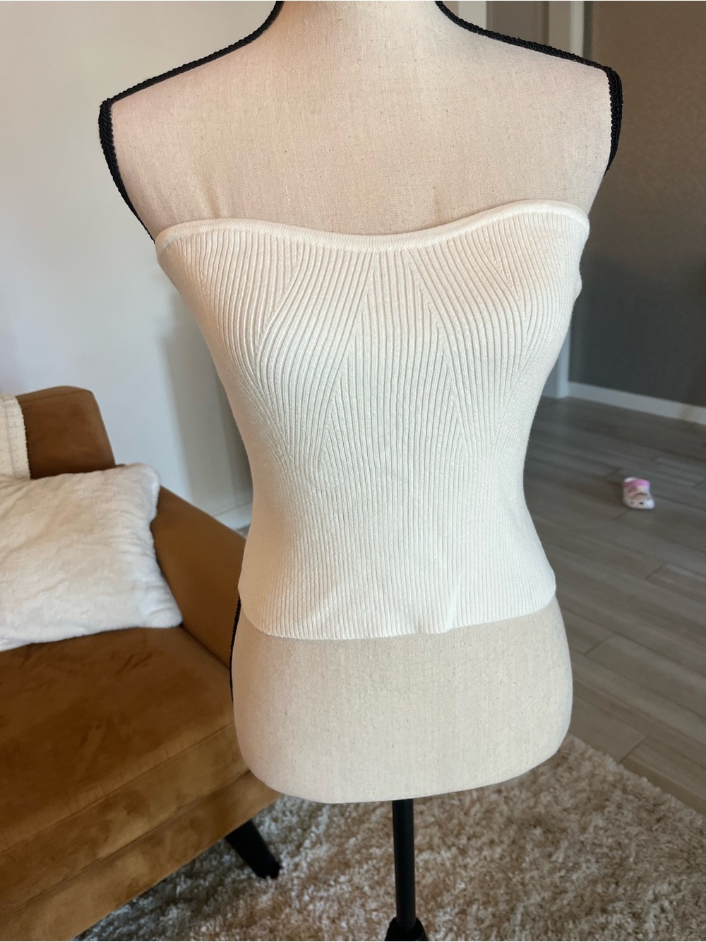 NWOT cream ribbed tube top sz small